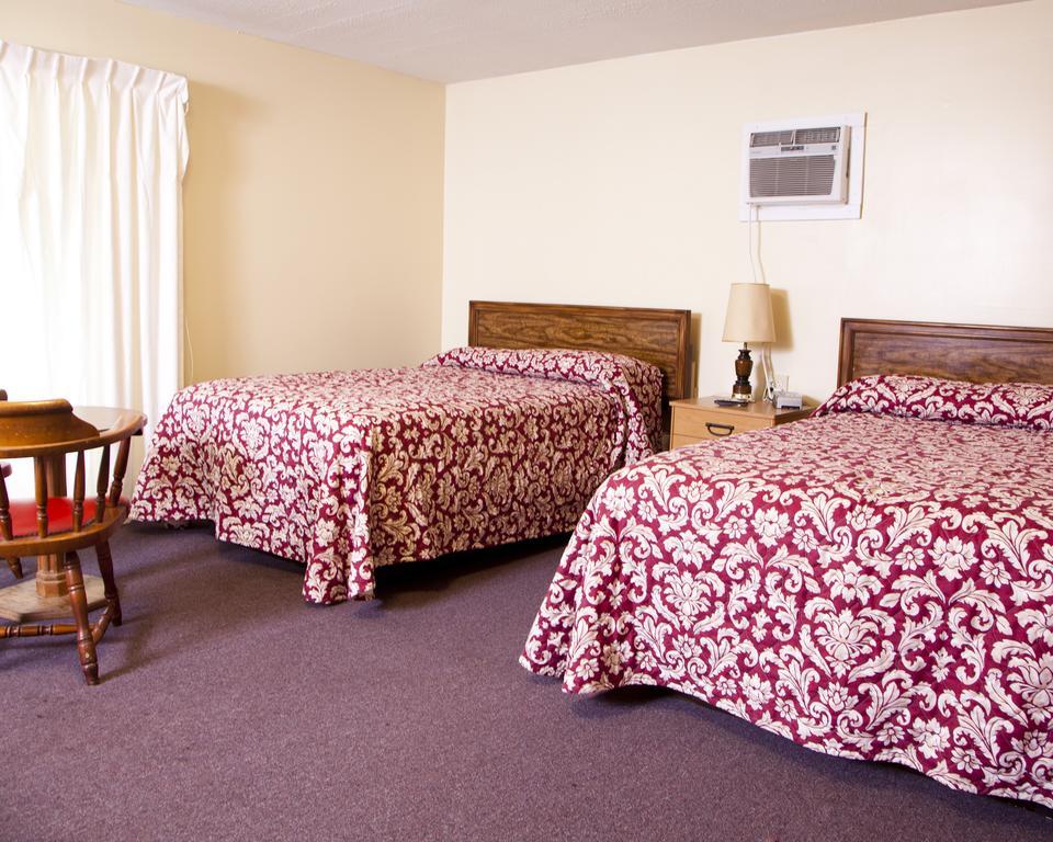Charlie'S Motel Frostburg Dış mekan fotoğraf